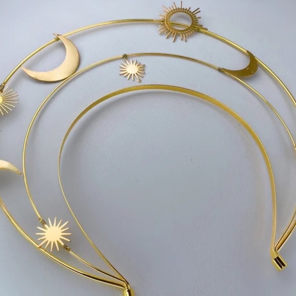 Celestial Goddess Crown - Picture 2 of 4